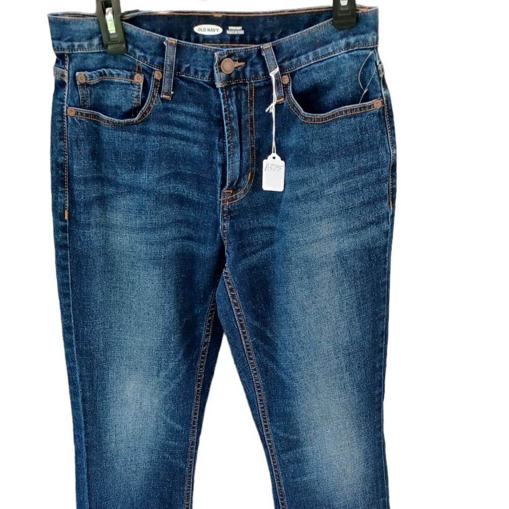 63756....Old Navy Straight leg Jeans Size 30X30, 9"Rise - Picture 3 of 6